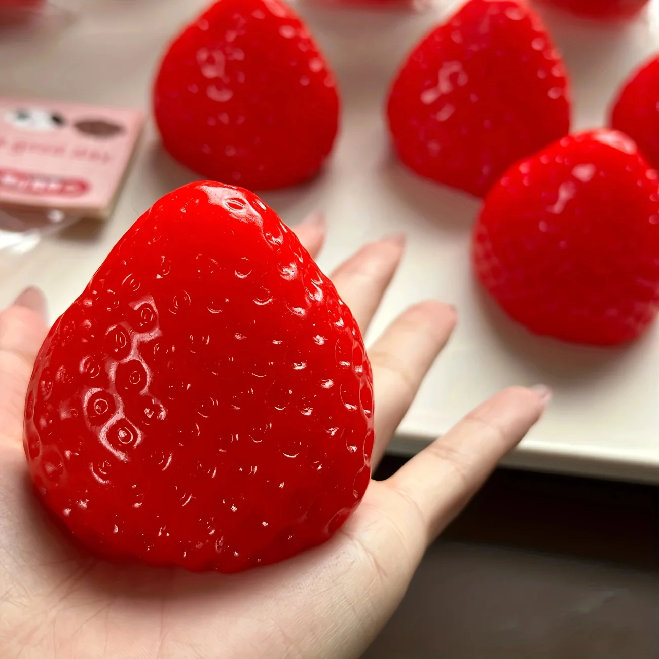 Strawberry Taba Squishy Fidget - Stationery Office avis et prix